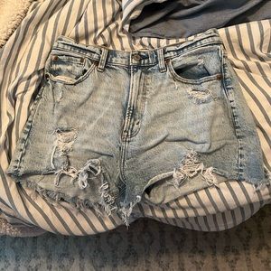 Abercrombie Curve Love Mom Shorts